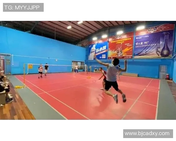 深圳羽毛球队配合问题引发热议球员间默契与战术执行的争论